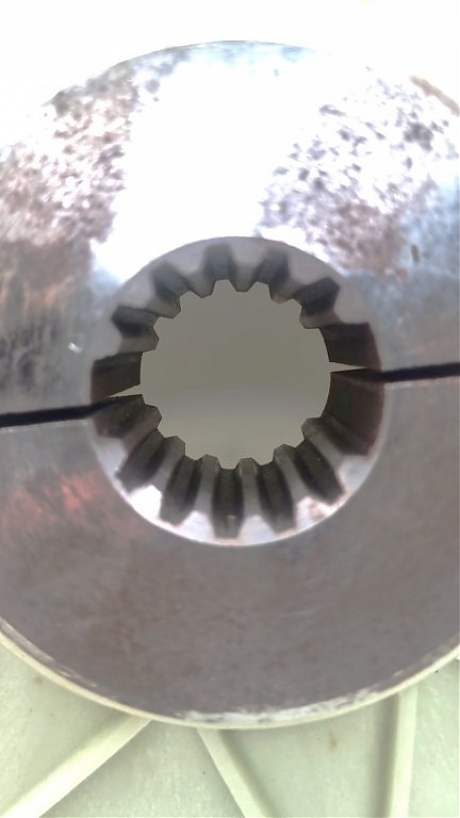 FH142 352x46T + GEAR Муфта гидронасоса в сборе с сердцевиной(шлицевой частью). Фото 4
